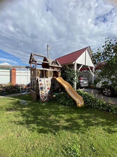 Коттедж 145,5 м² на участке 6 сот.