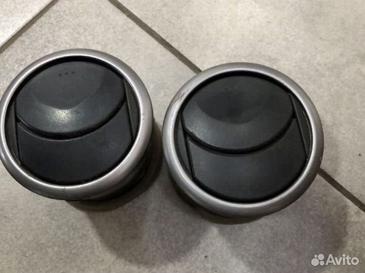 Дефлектор воздуховод в торпеду Mazda 3 bk