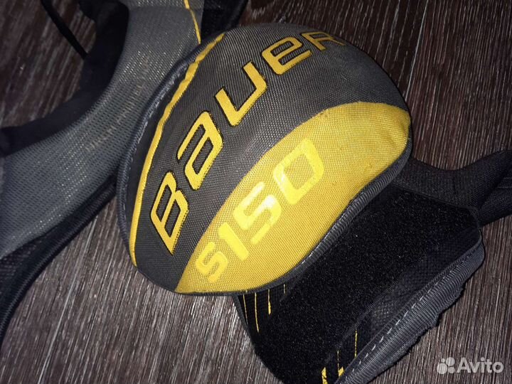 Нагрудник хоккейный bauer JR supreme S150