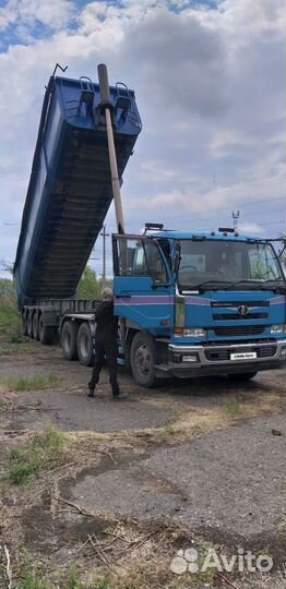 Nissan Diesel UZA520PPL с полуприцепом, 2004