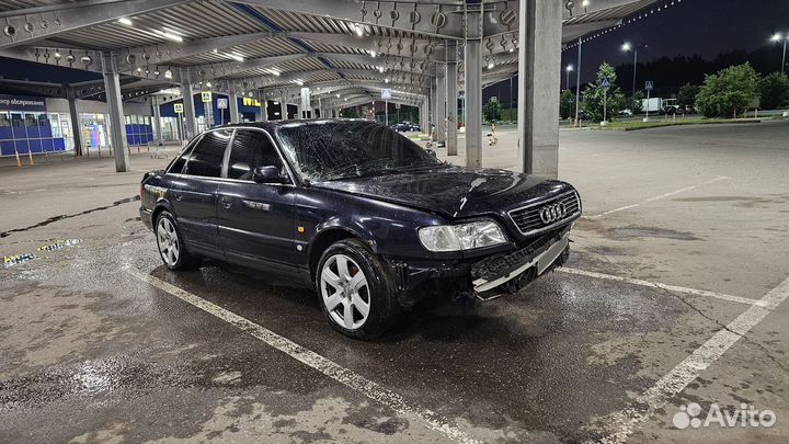 Audi A6 2.6 МТ, 1996, битый, 160 000 км