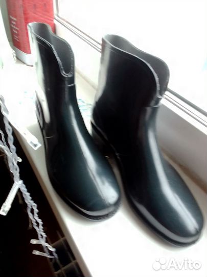 Резиновые сапожки 40 размер