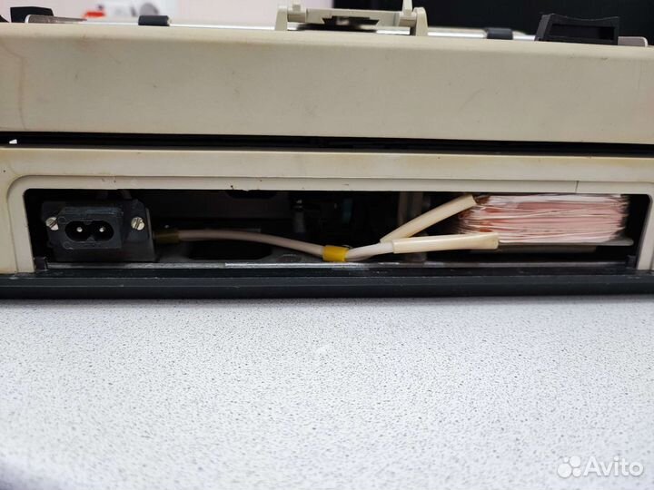 Печатная пишущая машина ивица-М