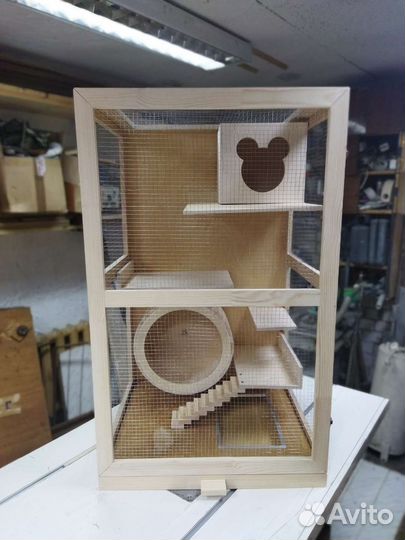 Витрина для шиншилл