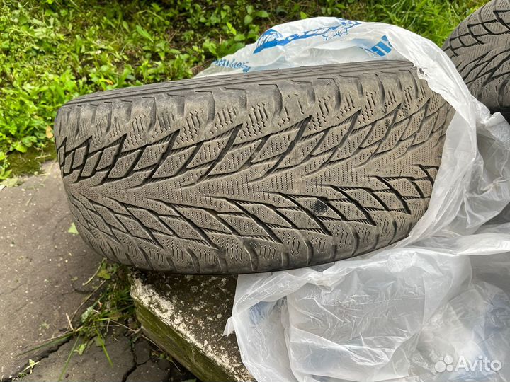 Nokian Tyres Hakkapeliitta R2 225/55 R17