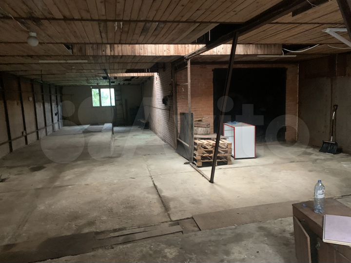 Склад, 300 м²