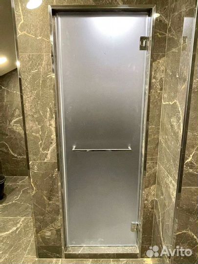 Дверь стеклянная межкомнатная