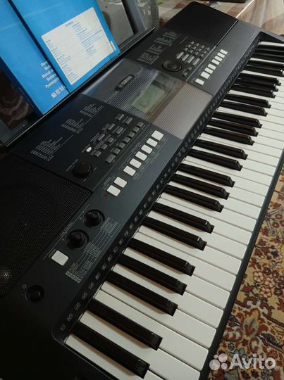 Синтезатор