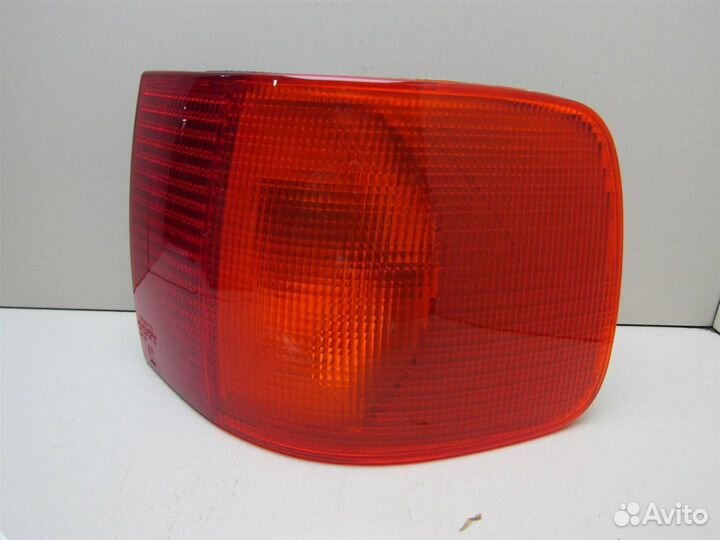 Фонарь задний наружный правый Audi 100 (C4) 1991