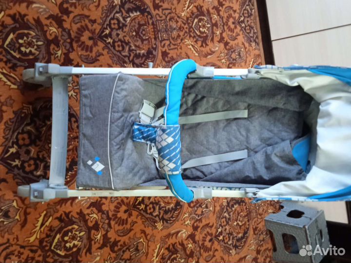 Коляска трость