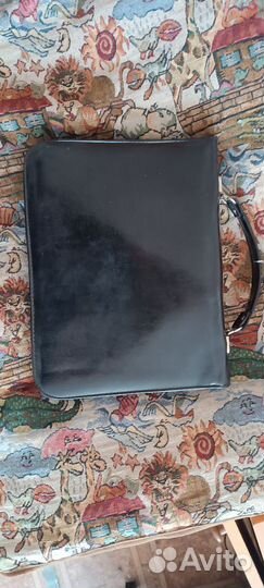 Дипломат gucci