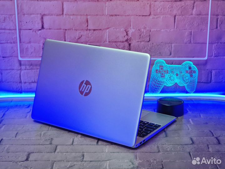 Ноутбук HP Ryzen 5 5500u 8Gb SSD 256Gb IPS 15.6