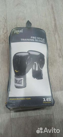 Боксерские перчатки 16 OZ