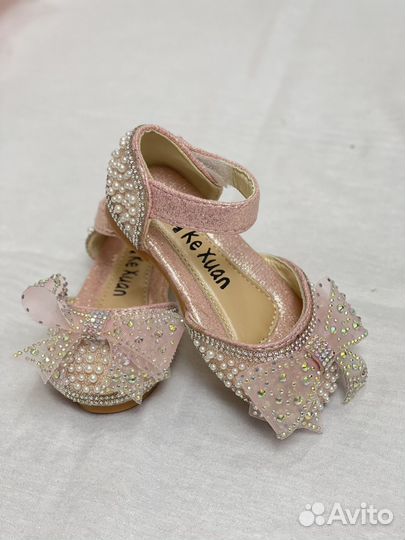 Платье и туфли для девочки