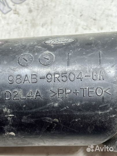 Патрубок воздушного фильтра Ford Focus 1