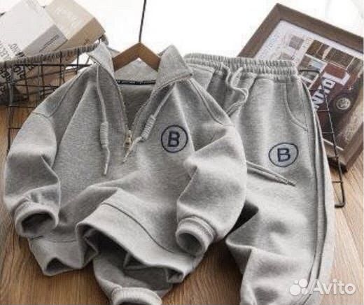 Спортивный костюм