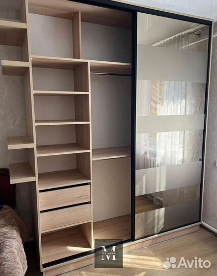 Шкаф встроенный