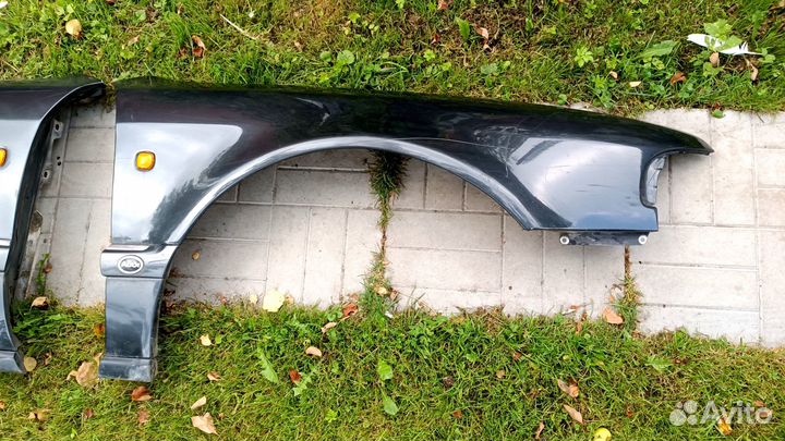 Передние крылья Audi A8 D2/Audi S8 D2 дорестайлинг