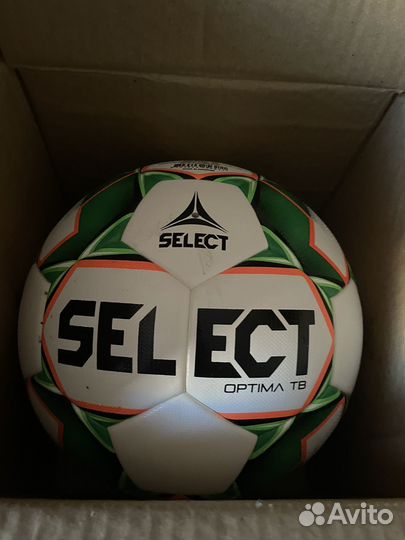 Футбольный мяч