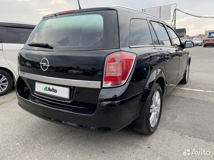 Opel Astra 1.8 МТ, 2011, 172 000 км