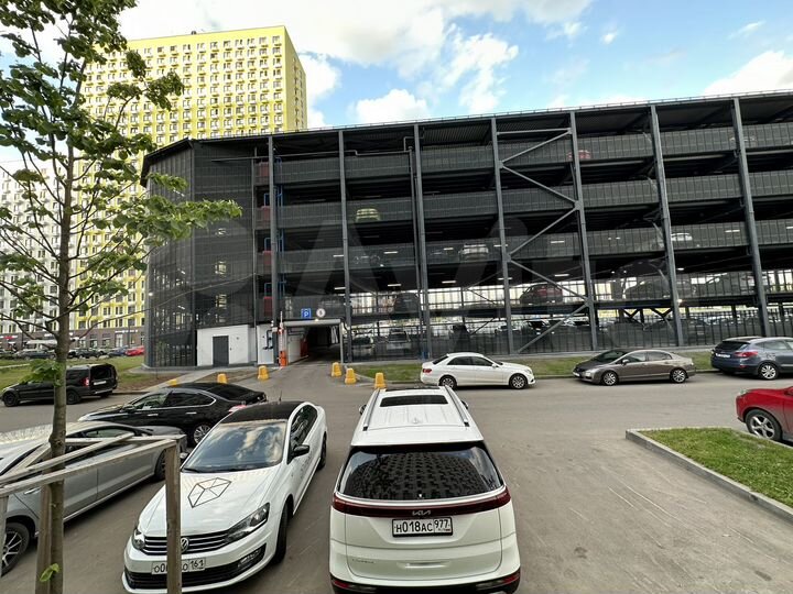 Машиноместо