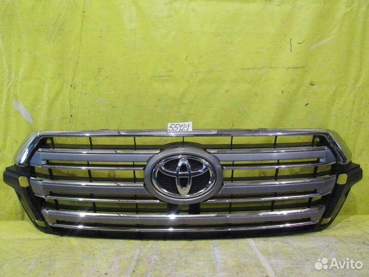 Решетка радиатора Land Cruiser 200 15-18г 55121