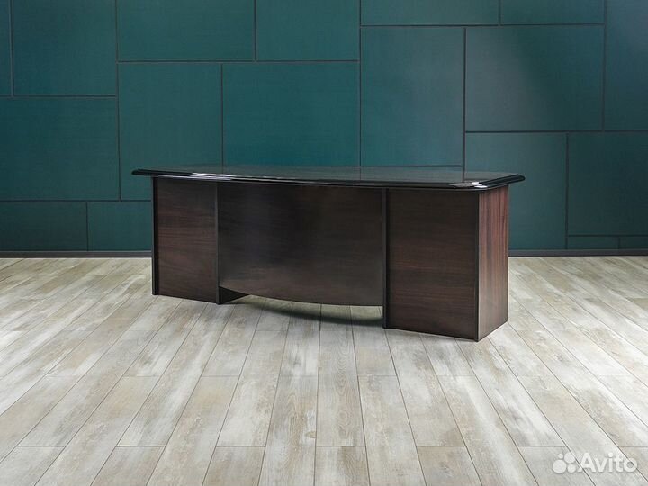 Стол в кабинет руководителя cannes Италия