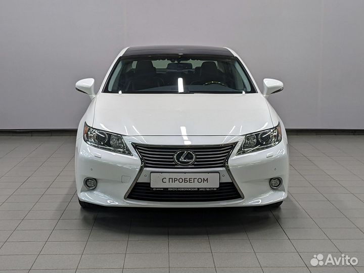 Lexus ES, 2015