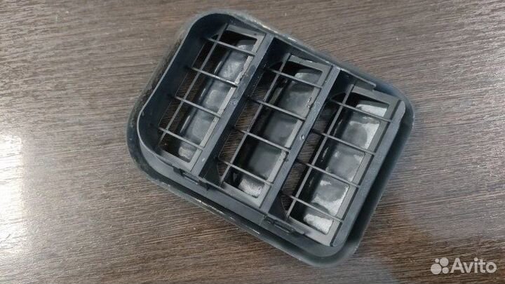 Решетка вентиляционная Skoda Octavia II рестайлинг