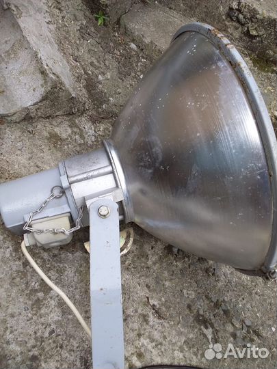 Прожектор уличный