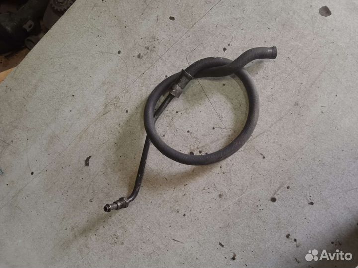 Трубка гур на обратку Volkswagen Passat B3