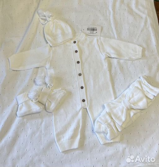 Комплект на выписку вязанный Новый