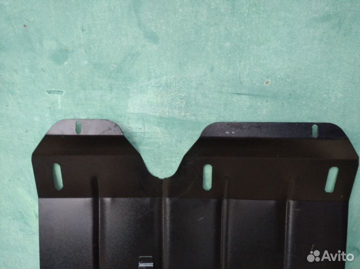 Защита двигателя Mitsubishi Outlander 1 2003-2006