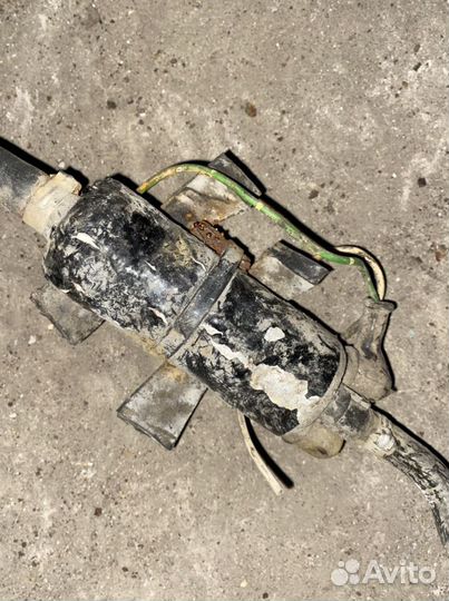 Топлевный насос Peugeot 405