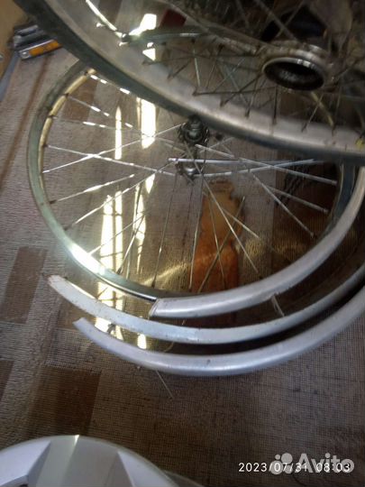 Велосипед аист с запчастями под восстановление