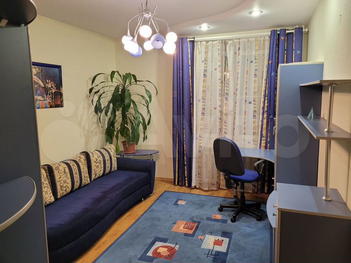 4-к. квартира, 142,4 м², 3/7 эт.