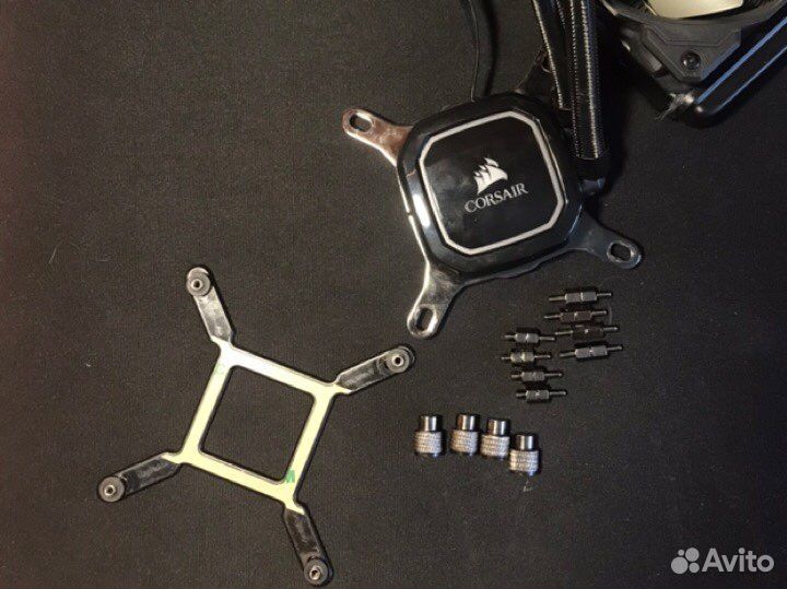 Система водяного охлаждения Corsair H100x