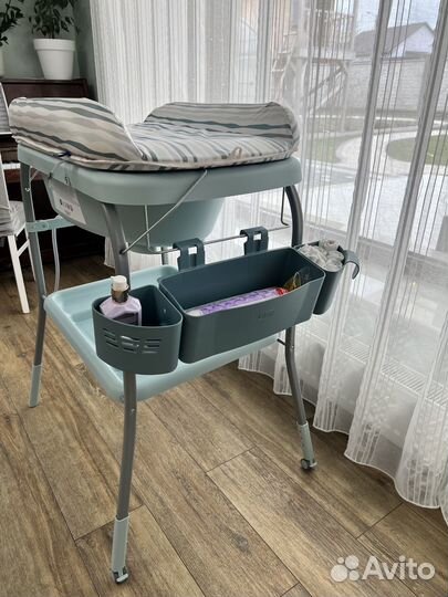 Пеленальный столик с ванночкой chicco