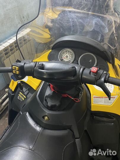 BRP SKI-DOO skandic 550