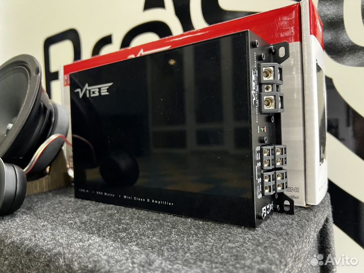 Комплект акустики в автомобили