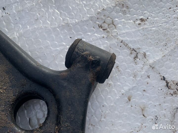 Передние рычаги аутлендер 3