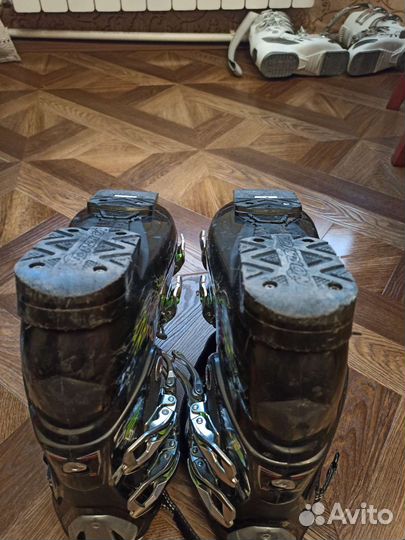 Горнолыжные ботинки нордика