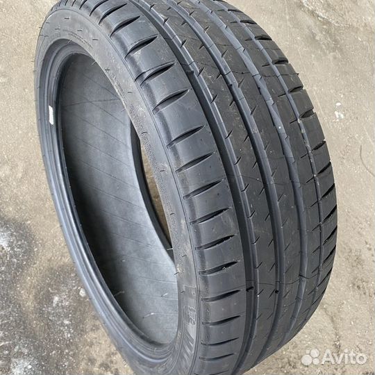 Michelin Pilot Sport 4 S 255/35 R21 98Y