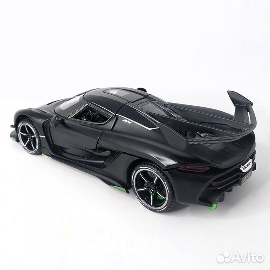 Металлическая машинка Koenigsegg Jesko 20см