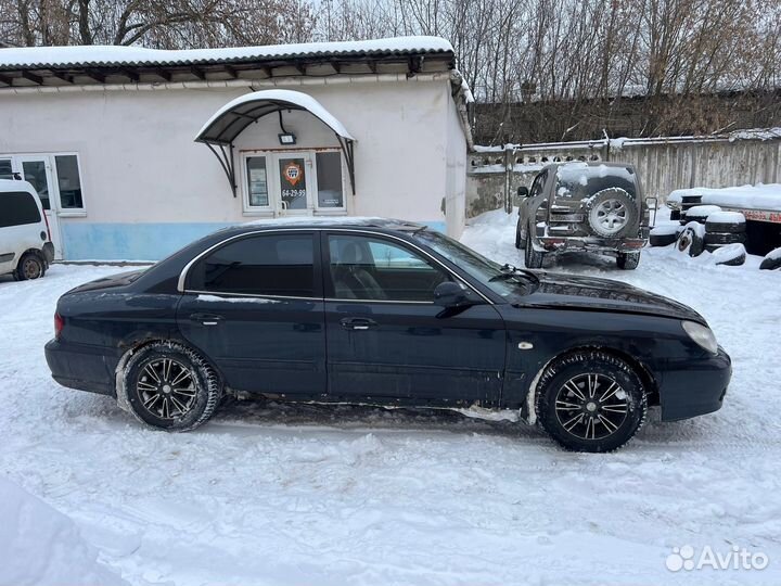 В разборе Hyundai Sonata lV EF 2006г 2.0 G4GC MT