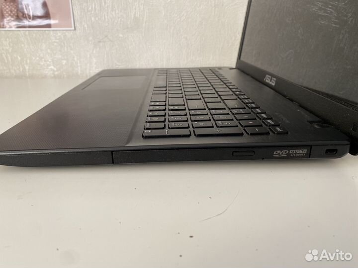 Ноутбук asus X550WA