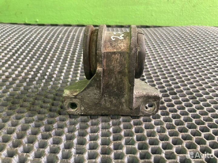 Кронштейн радиатора MAN TGX