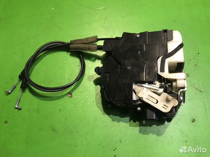 Замок задней задней правой двери Citroen C-Crosser