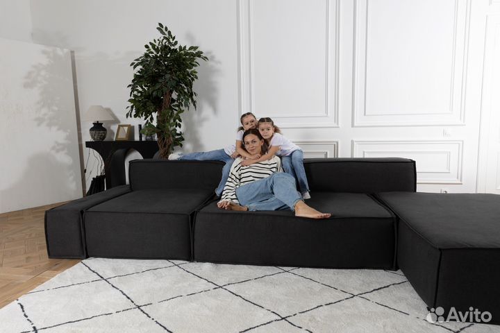 Диван со спальным местом 2700х1650 мм