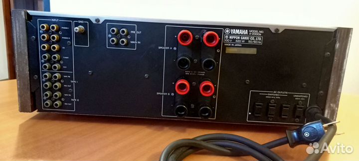 Усилитель Yamaha A-2000A